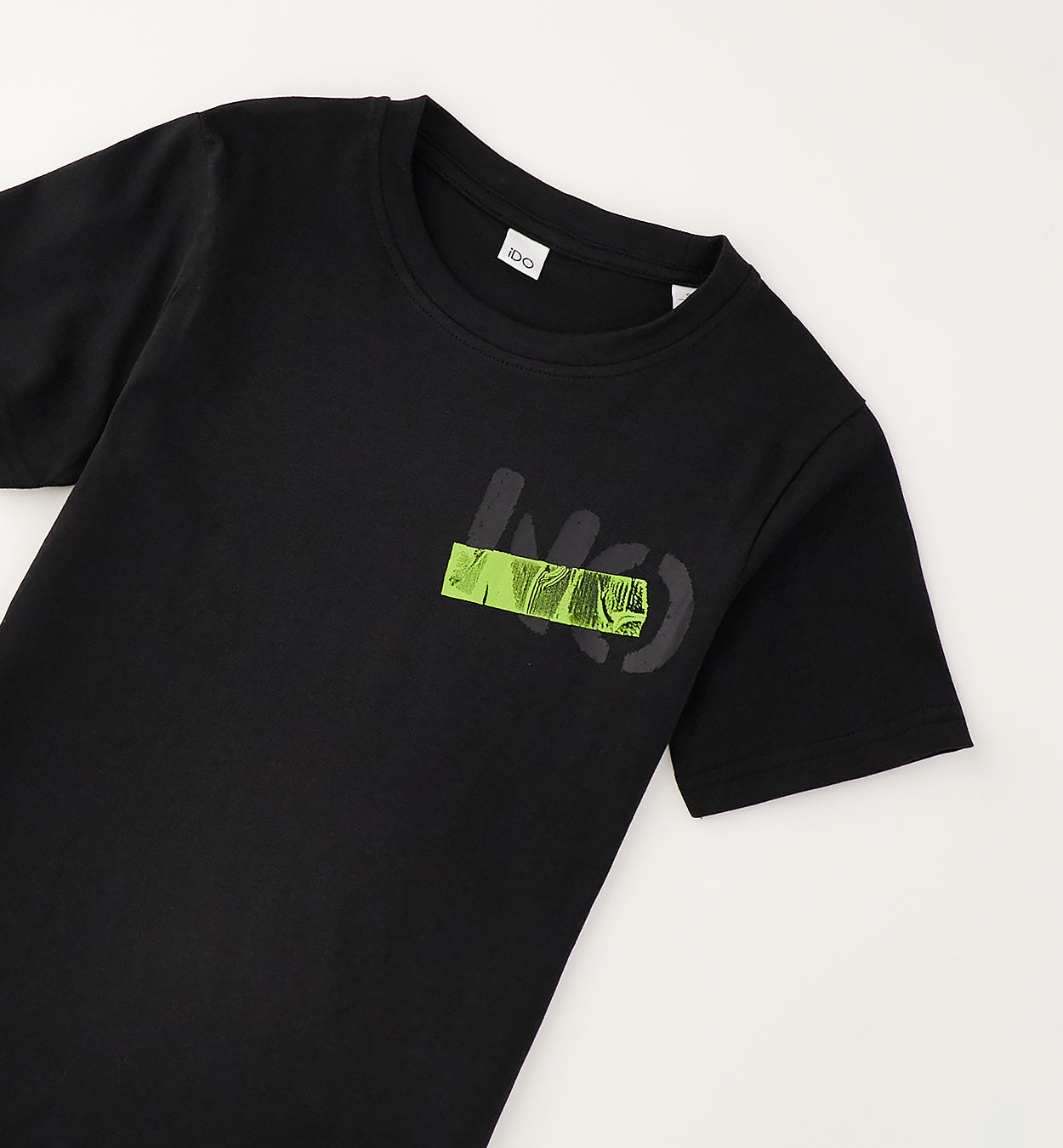 RULE BREAKER - T-Shirt