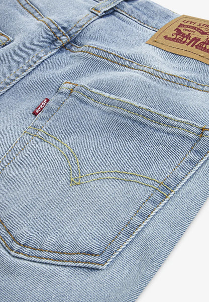 Stay Loose Taper Jeans