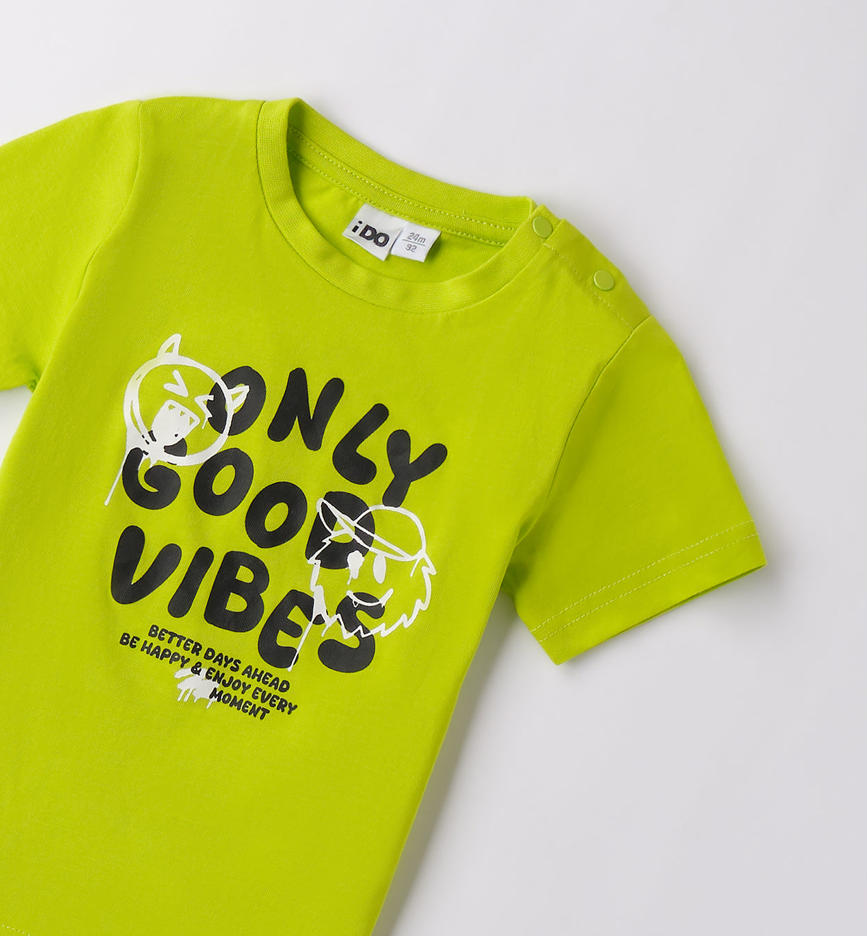 ONLY GOOD VIBES - T-Shirt