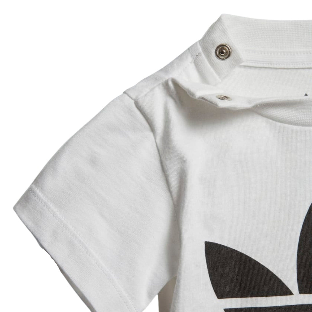 T-shirt trefoil